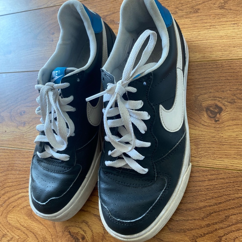 Nike shoes women 7.5 black